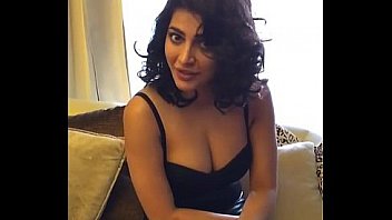 Shruthi Hassan bollywood actress Unseen Boobs Show Really Hot Watch Exclusive