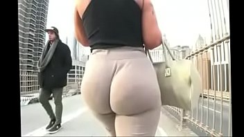 Big fat booty shaking
