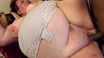 Older fat Woman fucks on holiday her young lover - Dicke Alte fickt Freund
